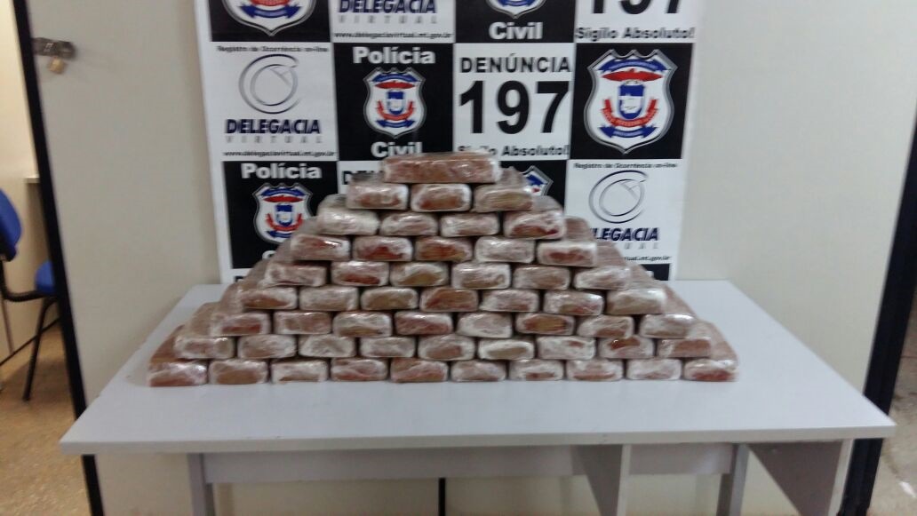 Polcia Civil apreende 53 tabletes de pasta base de cocana em Pontes e Lacerda