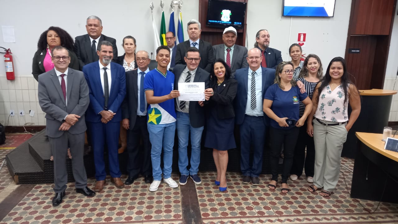 Sesso da Cmara de Cceres  marcada por homenagem a Jovem Senador por Mato Grosso