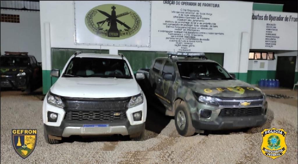 Gefron recupera 2 caminhonetes que seriam levadas para a Bolívia