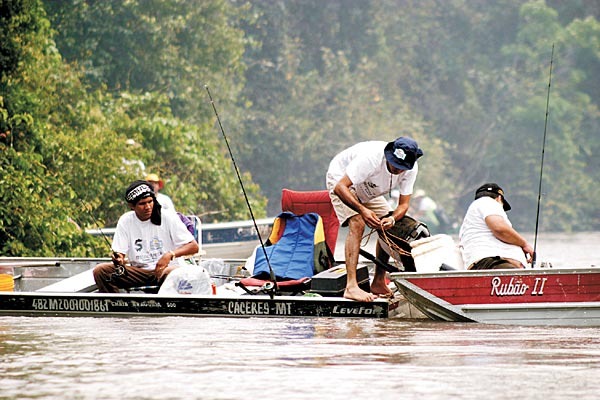 Deputados estudam regulamentar  a poltica de pesca em rios de MT