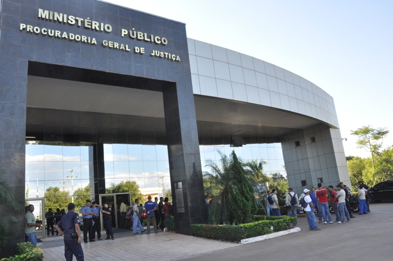 Liminar concedida ao MPE suspende concurso pblico em Rio Branco