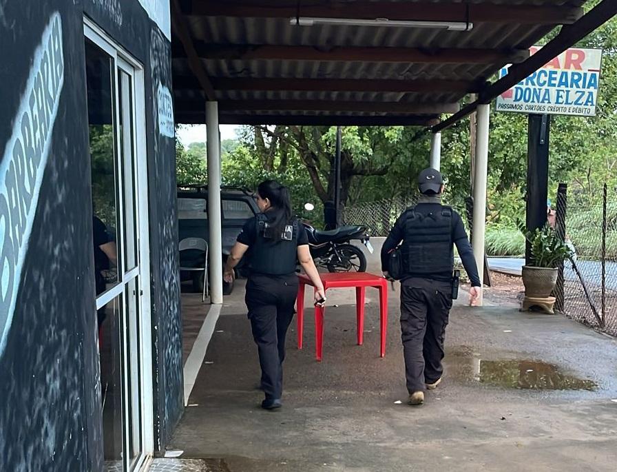 Polcia Civil cumpre ordens judiciais em Cceres e Cuiab contra grupo responsvel por envio de drog