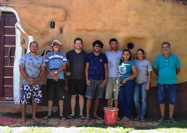 Professores pesquisadores visitam o  Projeto Casa de Cupim em Cceres