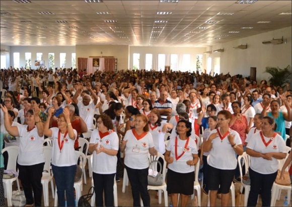 Encontro Diocesano rene multido em Araputanga