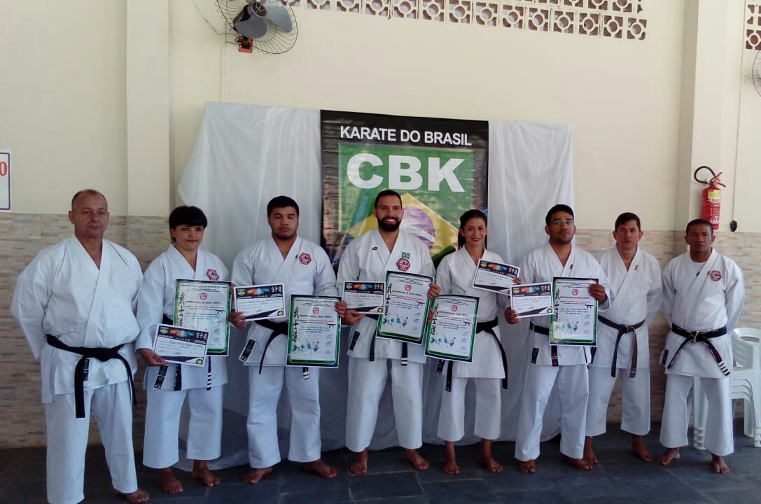 Federao gradua atletas  karatecas da Dojo-W-Kan