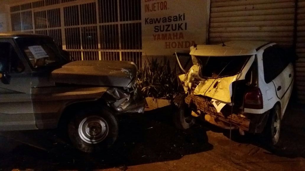 Excesso de velocidade leva motorista a provocar acidente na Avenida Talhamares
